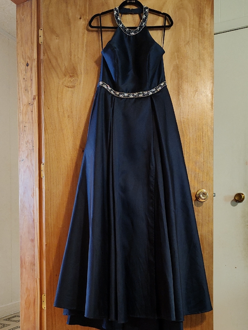 ✨Bee Darlin Formal Gown Navy Satin Beaded Choker Neck Train Full Wrap Pockets 17